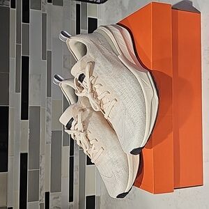 NIKE men's INVINCIBLE 3 running shoes